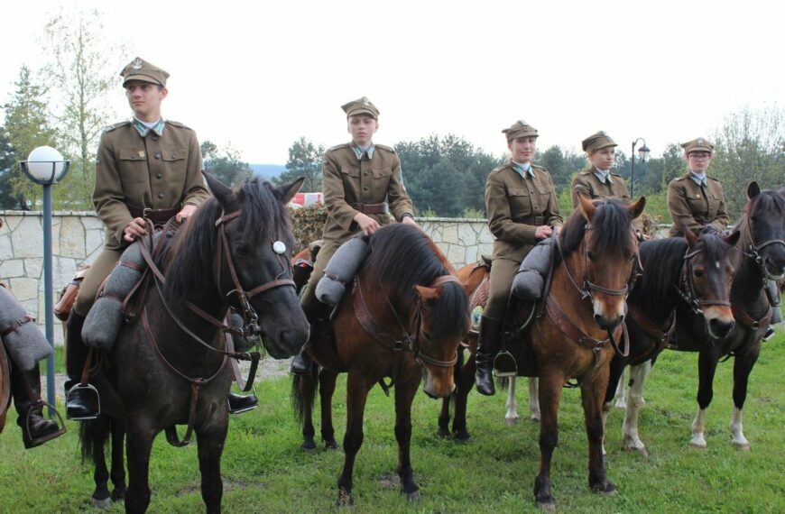 Rajd konny, autor: Sławomir Bromboszcz / chrzanow.naszemiasto.pl