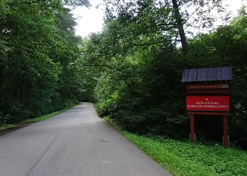 Wjazd do Tenczyńskiego Parku Krajobrazowego. Zdjęcie: Mach240390 / CC BY 4.0 / wiki commons.