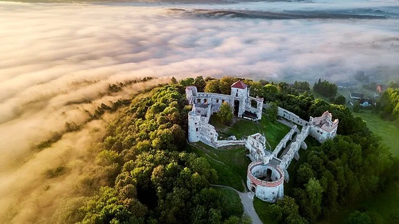 Zamek Tęczyn. Zdjęcie: Gswito / CC BY-SA 4.0 / wiki commons.